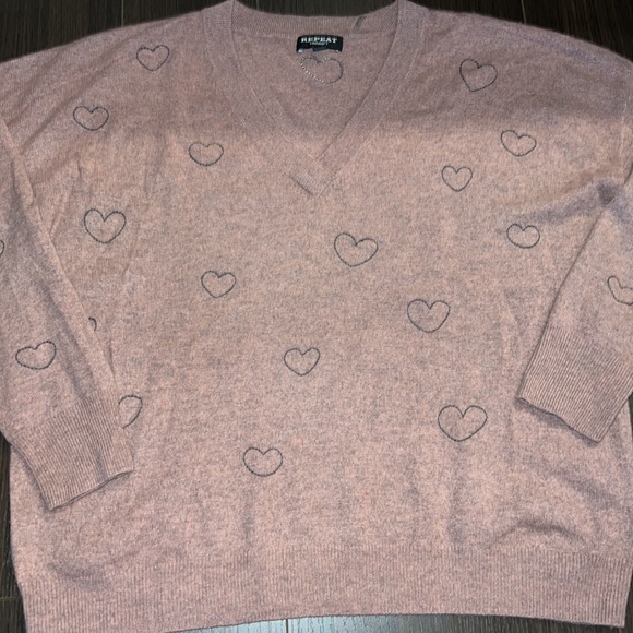 REPEAT Cashmere V-Neck Sweater, XS - Picture 6 of 9